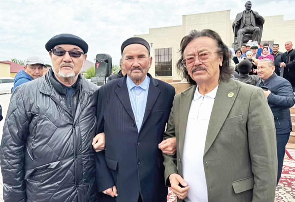 Өмір КӘРІП, жазушы: Жүзге бөліну ұлтқа қызмет жасауға жатпайды